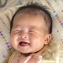 写真：赤ちゃん　アミ