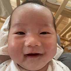 写真：赤ちゃん　かぶと