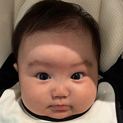 写真：赤ちゃん　きい