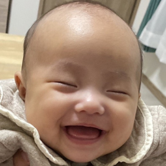 写真：赤ちゃん　えな
