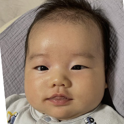 写真：赤ちゃん　しおん