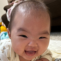 写真：赤ちゃん　えな
