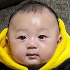 写真:赤ちゃん はく