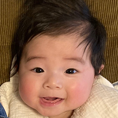 写真:赤ちゃん まき