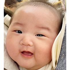 写真:赤ちゃん なる