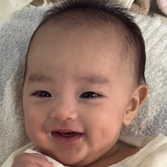 写真：赤ちゃん　てんせい