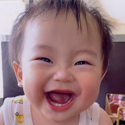 写真:赤ちゃん あお