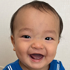 写真:赤ちゃん すぐる