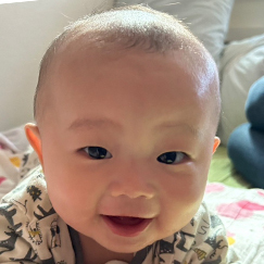 写真:赤ちゃん みきと