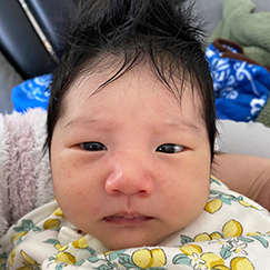 写真:赤ちゃん よよ