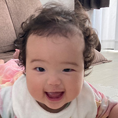 写真：赤ちゃん　せな