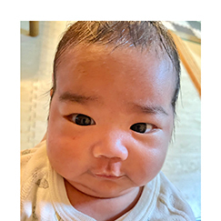 写真:赤ちゃん よしむね