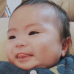 写真:赤ちゃん ともり