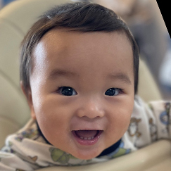 写真：赤ちゃん　りくと