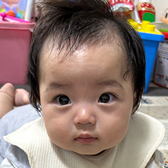 写真:赤ちゃん しき