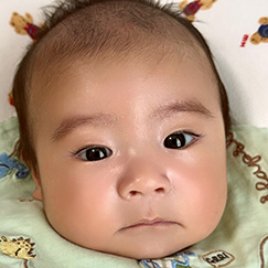 写真：赤ちゃん　ちはや
