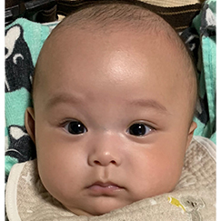 写真:赤ちゃん しおん
