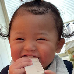 写真:赤ちゃん ふく
