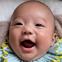 写真：赤ちゃん　ひなと