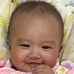 写真：赤ちゃん　いお