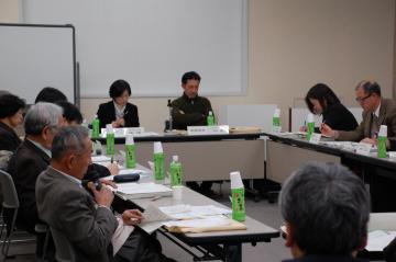 写真：八尾市町会加入促進検討会議の様子1