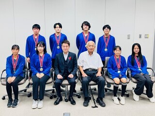 写真：大松市長　イベントでの様子1