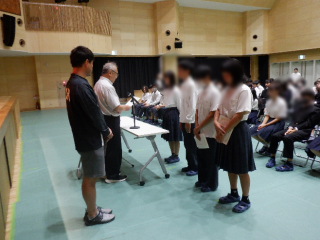 写真：生徒会の様子1
