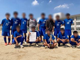 写真：サッカー部集合写真