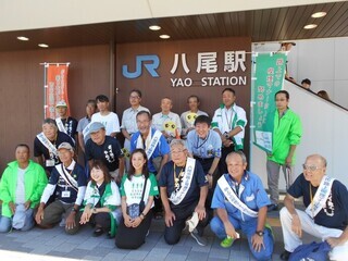 写真：啓発活動後の集合写真2