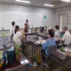 写真：＜置き場所に困らない＞アイデア園芸の教室の様子3