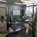 写真：風流ないけ花の教室の様子2