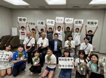 写真：大松市長　イベントでの様子　7月18日