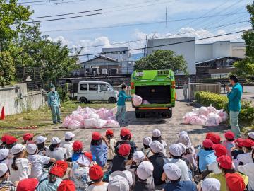 写真：リサイクルセンター