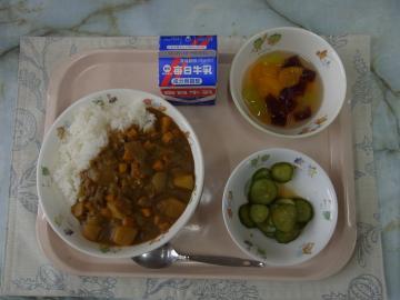 写真：給食の献立