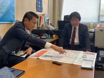 写真：説明状況