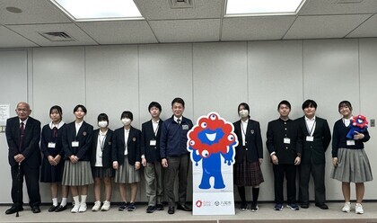 写真：大松市長　イベントでの様子