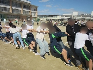 写真:PTA綱引き