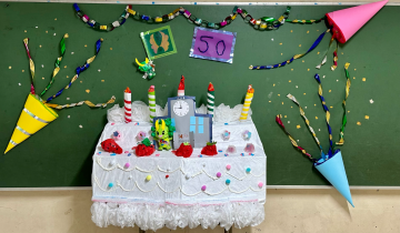 写真：50周年お祝いケーキ