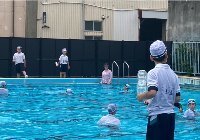 写真：着衣泳3
