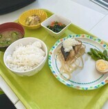 写真：教育後援会Healthy（ヘルシー）ランチ