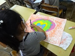 写真:図工の様子1