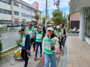 写真：ハボタン苗の飾りつけ1