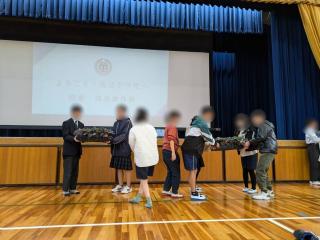写真：中学校授業クラブ体験2