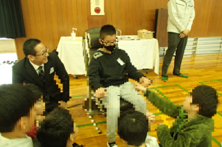 写真:小さなロボット博3