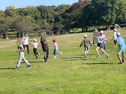 写真：みんな遊びのようす