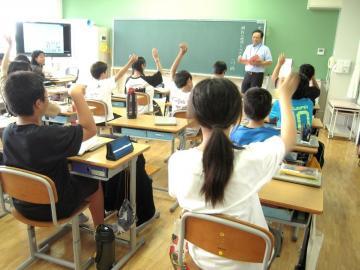 写真：国語の研究授業（令和6年7月2日）1