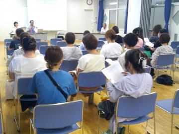 写真：修学旅行保護者説明会