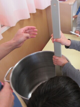 写真：大きな調理器具