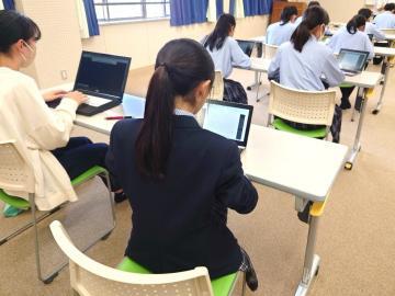 写真：高安タイピング検定4
