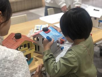 写真：エコハウスを作りました